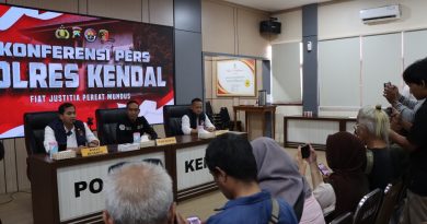 Polisi Bekuk Pengedar Psikotropika di Kendal, Ratusan Pil Disita