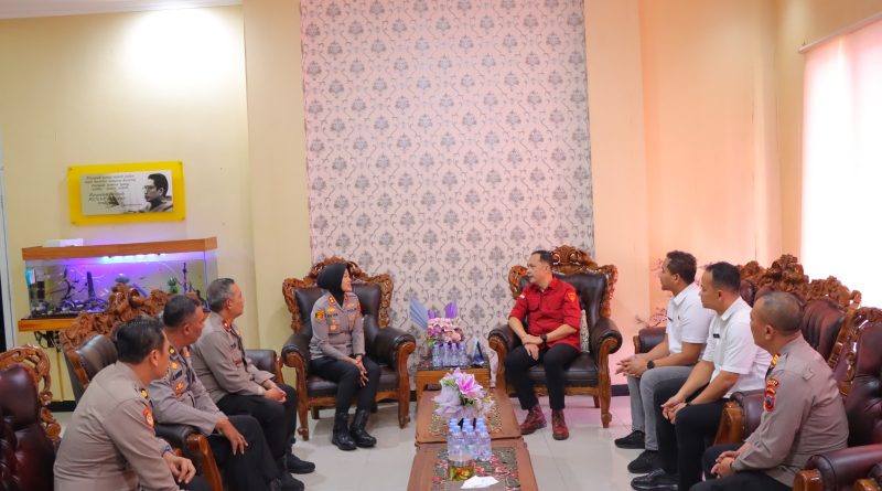 Silaturahmi ke Kejari, Polres Kendal Perkuat Koordinasi Jaga Kamtibmas Silaturahmi ke Kejari, Polres Kendal Perkuat Koordinasi Jaga Kamtibmas
