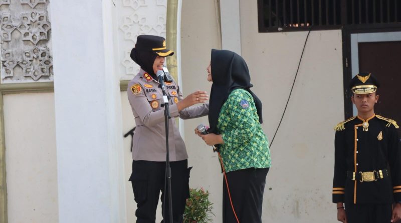 Kapolres Kendal Pimpin Apel di MAN Kendal, Peringatkan Pelajar Jauhi Aksi “Kreak” dan Senjata Tajam Kapolres Kendal Pimpin Apel di MAN Kendal, Peringatkan Pelajar Jauhi Aksi “Kreak” dan Senjata Tajam