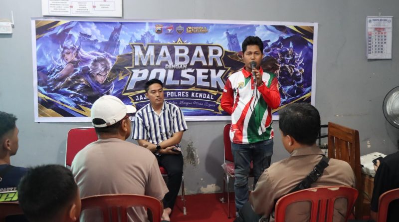 Cegah Aksi ‘Kreak’ dan Tawuran, Polres Kendal Gelar Turnamen E-Sport di Polsek Jajaran Cegah Aksi ‘Kreak’ dan Tawuran, Polres Kendal Gelar Turnamen E-Sport di Polsek Jajaran