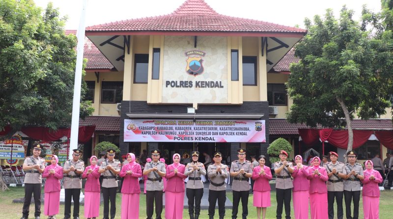 Polres Kendal Gelar Sertijab 14 Pejabat, Sejumlah Jabatan Strategis Berganti Polres Kendal Gelar Sertijab 14 Pejabat, Sejumlah Jabatan Strategis Berganti